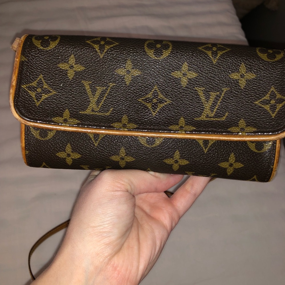 LV Pouchette twin MM clutch